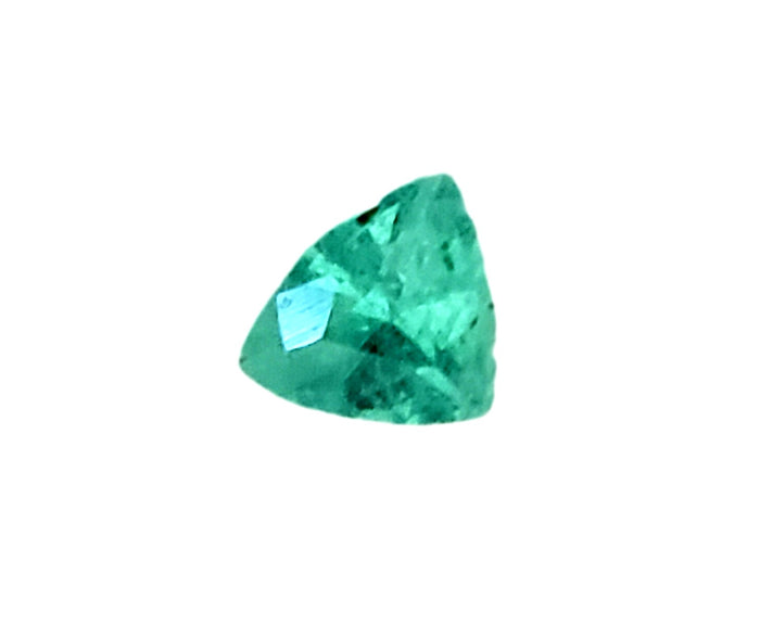 Emerald Gemstone -0.75 carats, Trillion cut. Untreated. #DE100012B