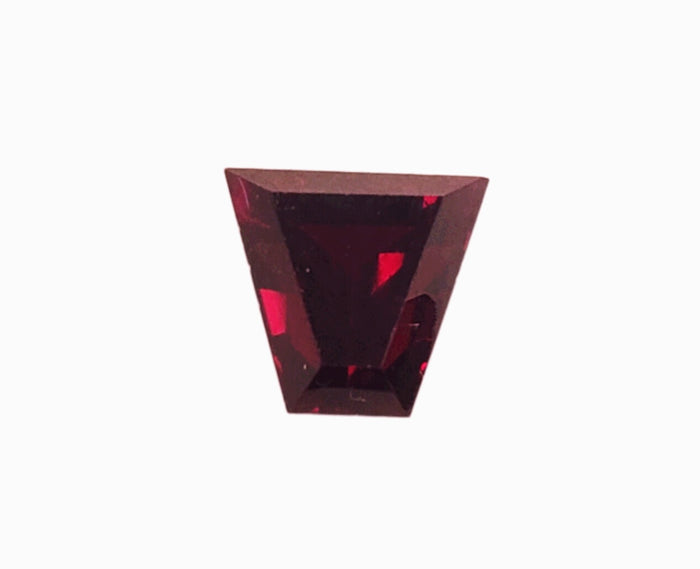 Red Garnet spessartite - 2.71 carats. Trillion cut. Unheated, # DG600073B